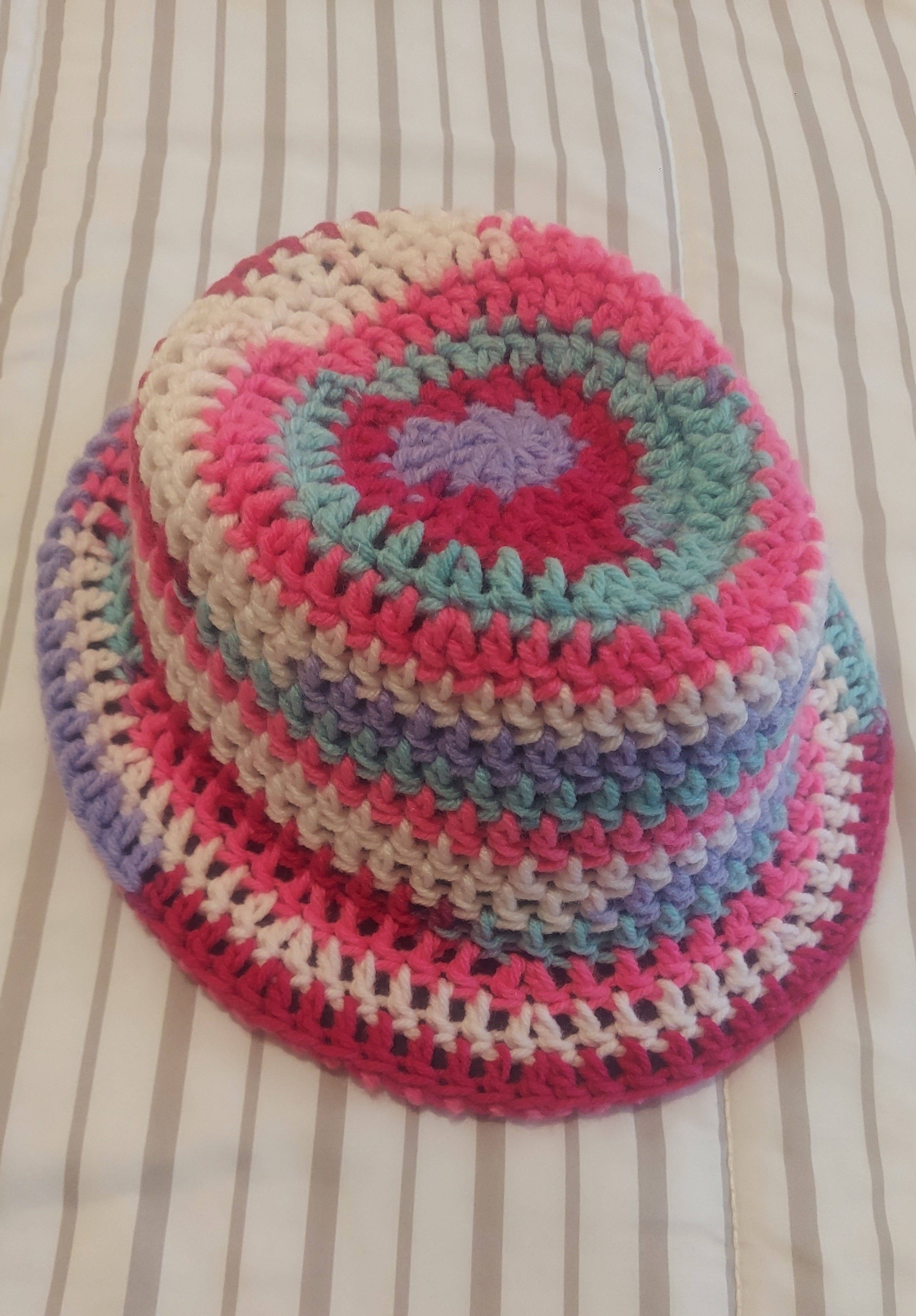 Pink multi-colored Artisan Cochet Fedora